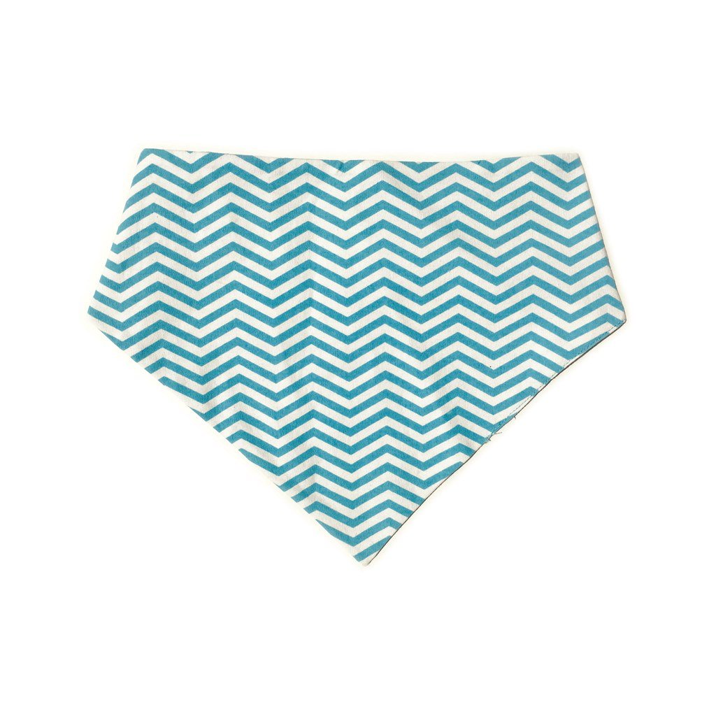 Uptown Pups Reversible Bandana – Baby Blue Chevron - Uptown Pups